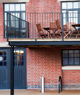 smart aluminium shop front